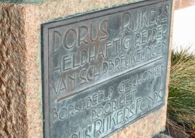 Borstbeeld Dorus Rijkers