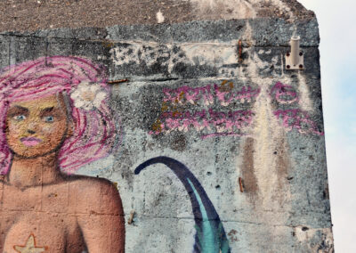 Detail 'Live is a Beach' strandopgang Zandloper