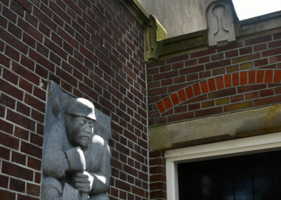 Steenhouder naast uitvaartcentrum Den Helder