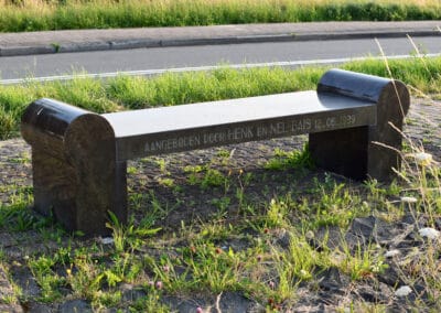 Bankje bij Visserijmonument Den Helder
